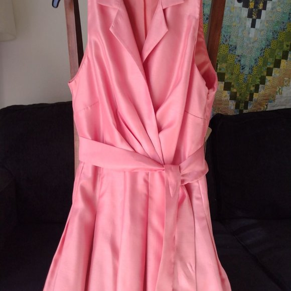 Evan Picone Dresses & Skirts - 🍑🍑 EVAN PICONE COCKTAIL DRESS, SLEEVELESS RAW SILK LIKE FABRIC, BEAUTIFUL